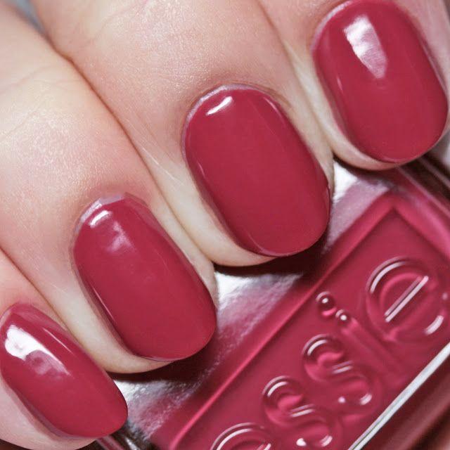 Essie Nail Lacquer | 1523 stop, drop & shop