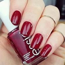 Essie Nail Lacquer | 805 Headmistress