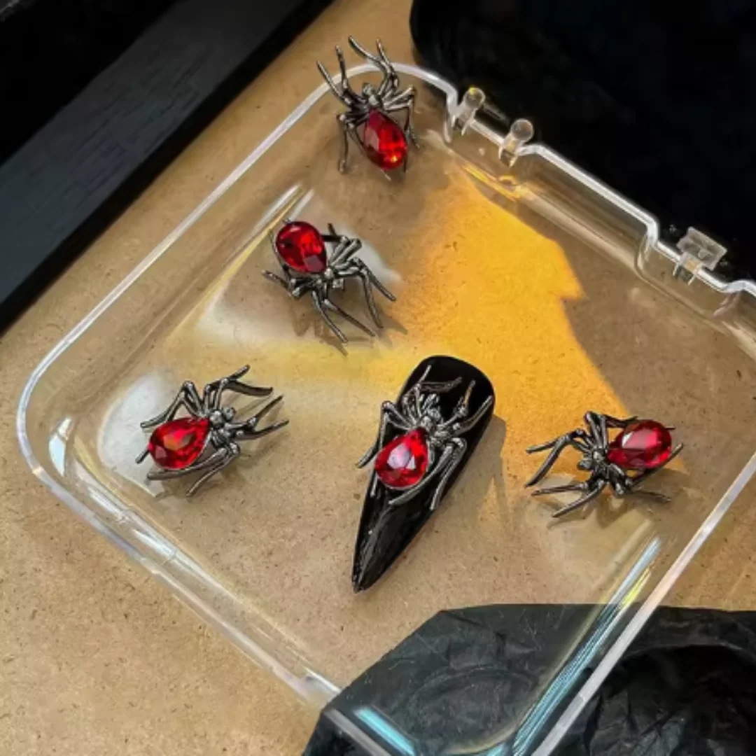 JNBS Nail Charm 3D Ruby Spiders 7937 (6pcs) - Image 2