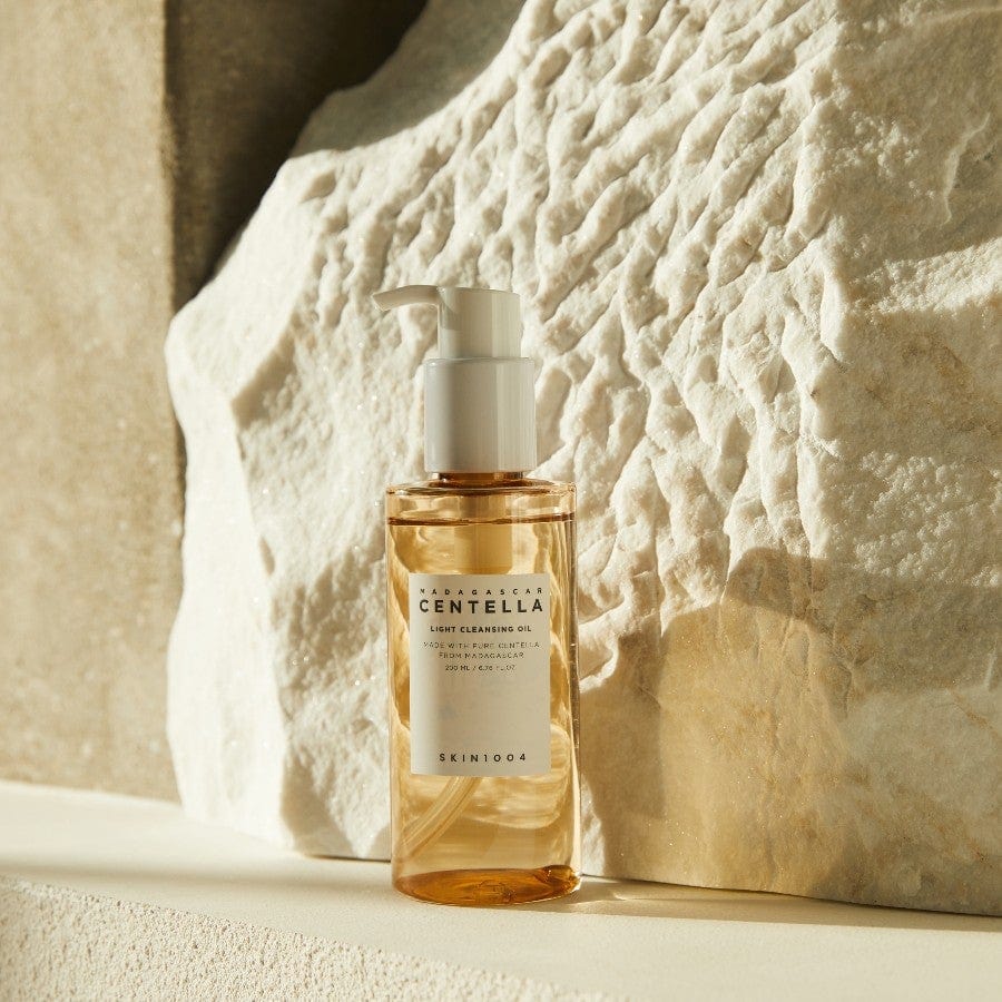 SKIN1004 Madagascar Centella Light Cleansing Oil 200mL - Image 2