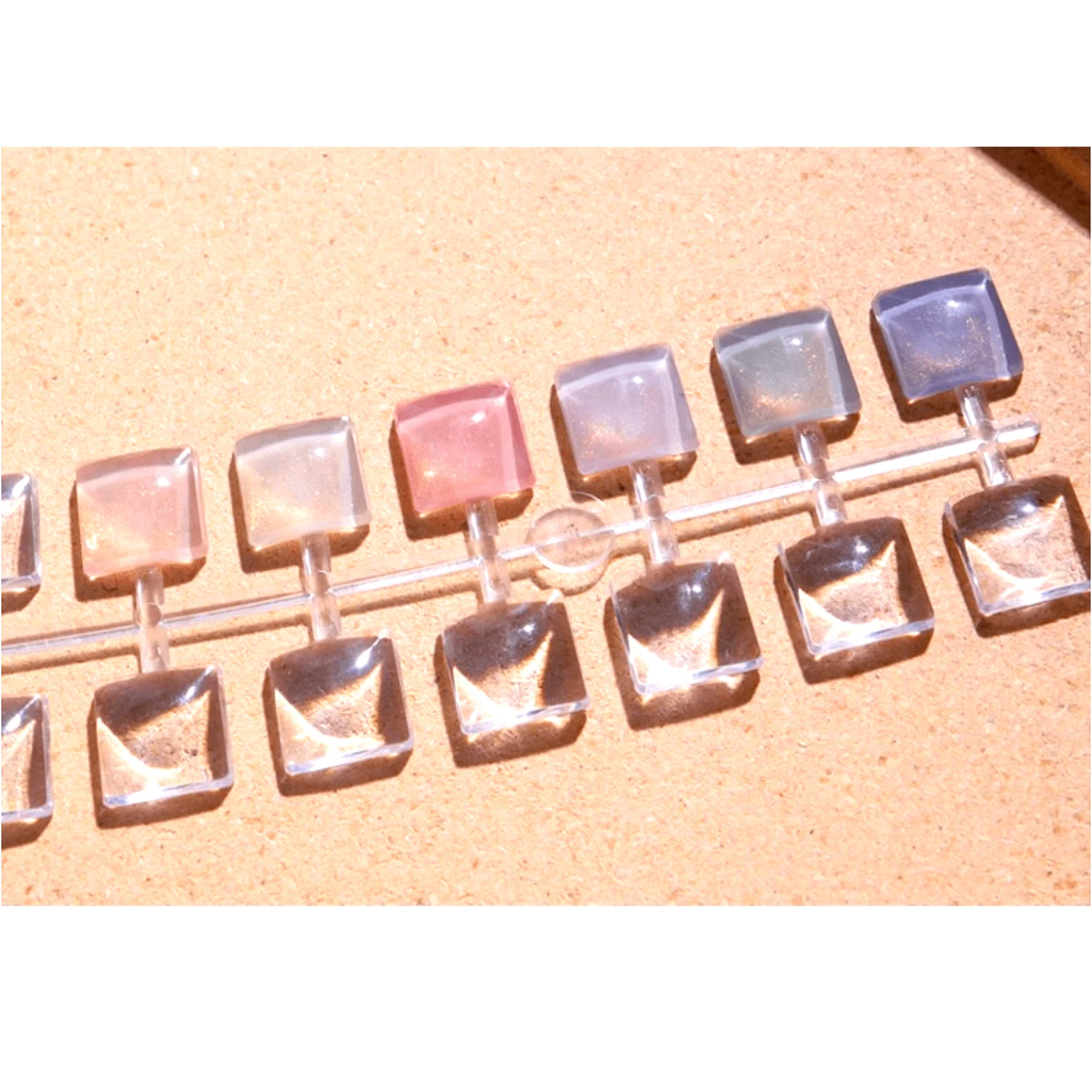 JNBS Transparent Glass Swatch Sample Display HEART & SQUARE (Bag of 48pcs) - Image 8