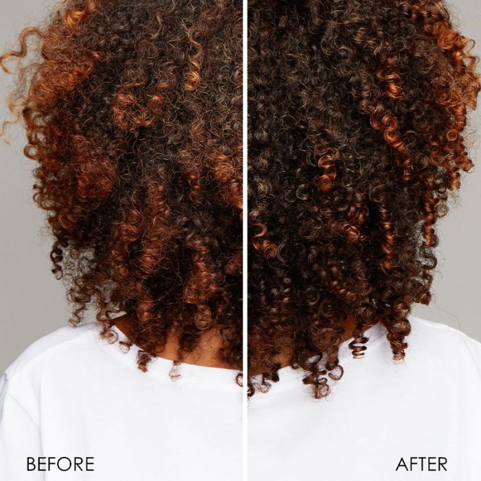 OLAPLEX 4-IN-1 Moisture Hair Mask 12.55oz - Image 4