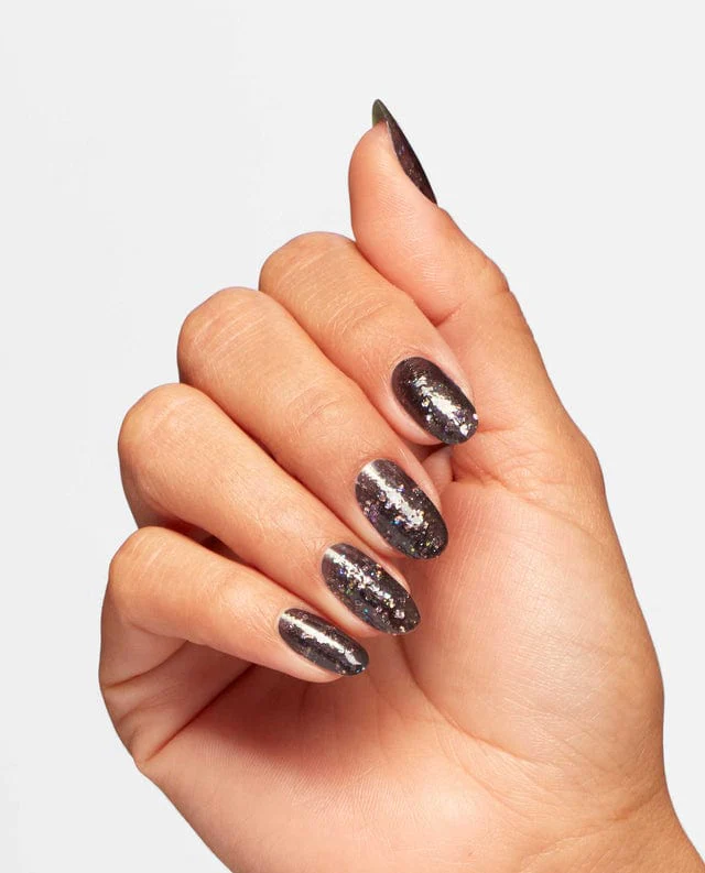 OPI Gel Color GC HPQ13 Hot & Coaled - Image 3