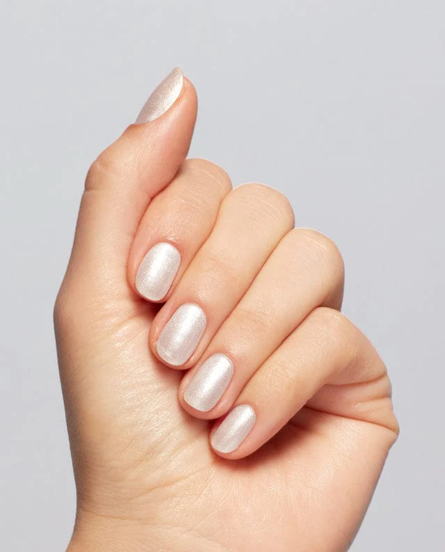 OPI Infinite Shine ISL H022 Gemini and I - Image 3